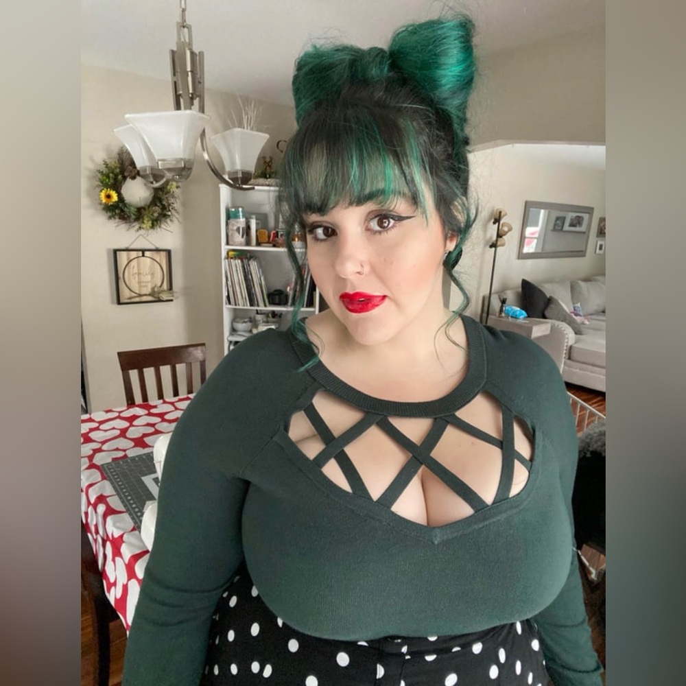 Torrid Green Lattice Long Sleeve Top - Picture 4 of 4